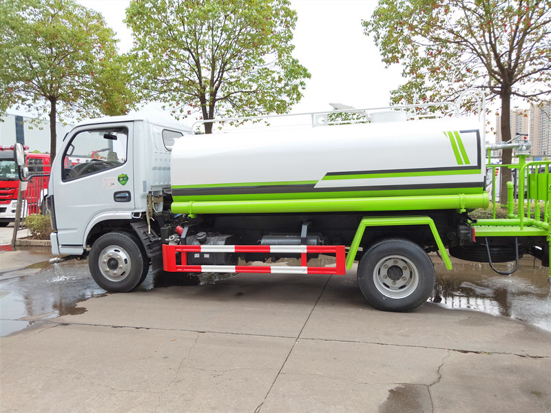 國六東風(fēng)5噸灑水車 國六東風(fēng)5噸灑水車