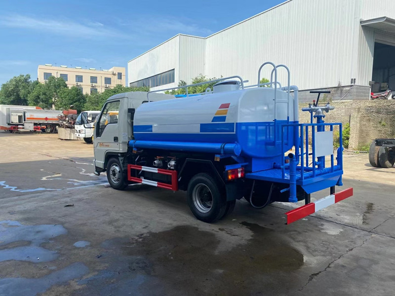 3噸灑水車 3噸灑水車